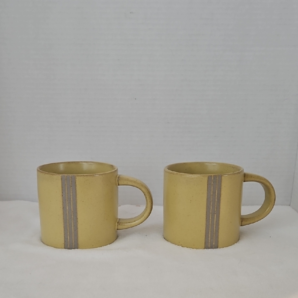 Hearth & Hand NWT Yellow Gray Triple Strips Stoneware Cottee Tea Mugs Set of 2
